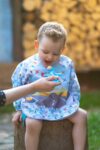 ucak-geliyor-sivi-gecirmez-mama-onlugu-ve-mama-kasigi-0-2-yas-unisex-mavi-kutuda-9402.jpg
