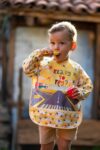 ucak-geliyor-sivi-gecirmez-mama-onlugu-ve-mama-kasigi-0-2-yas-unisex-sari-kutuda-9399.jpg
